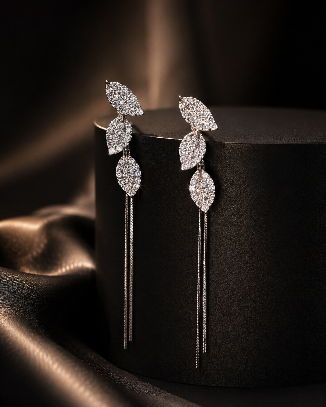 Sparkle Leaf Drop Earrings in Silvar